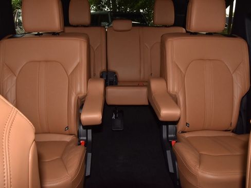 Certified 2024 Ford Expedition Max Platinum AWD/4WD image 21
