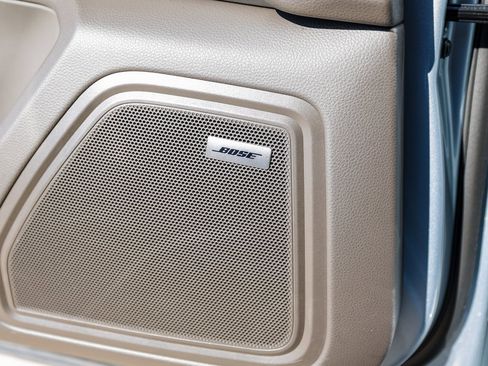 Certified 2025 Porsche Macan image 22