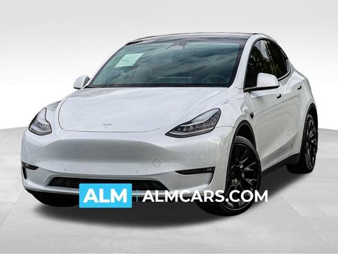 Used 2022 Tesla Model Y Long Range AWD/4WD image 1