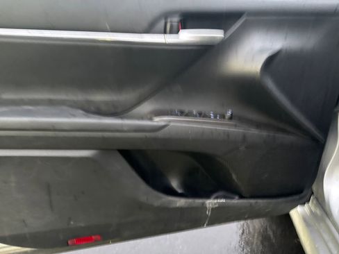 Used 2024 Toyota Camry LE image 10