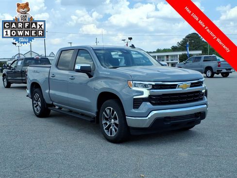 Used 2024 Chevrolet Silverado 1500 LT AWD/4WD image 7