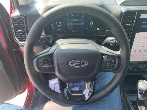 New 2026 Ford Ranger Lariat w/ FX4 Off-Road Package AWD/4WD image 13