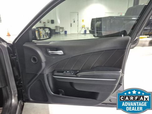 Used 2022 Dodge Charger SXT RWD image 35