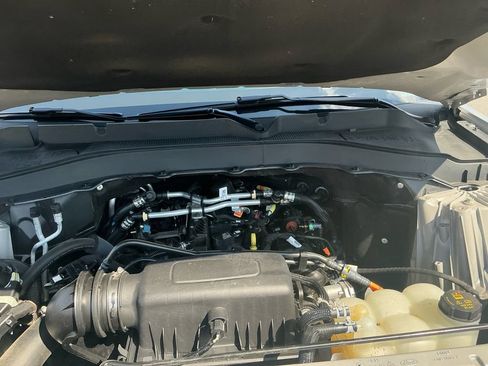 Certified 2022 Ford Explorer XLT w/ Equipment Group 202A RWD image 25