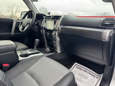 Used 2021 Toyota 4Runner SR5 Premium w/ Moonroof Package image 18