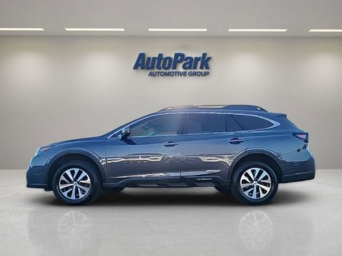 Used 2022 Subaru Outback Premium AWD/4WD image 4