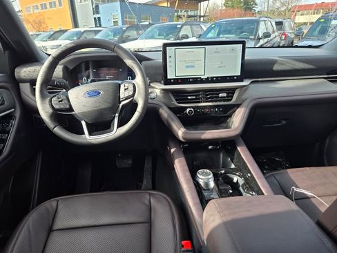 New 2026 Ford Explorer Platinum w/ LUX Leather Package image 11