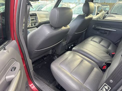 Used 2001 Ford Explorer Sport Trac 2WD image 15