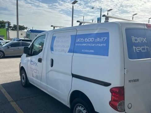 Used 2015 Nissan NV200 S FWD image 14