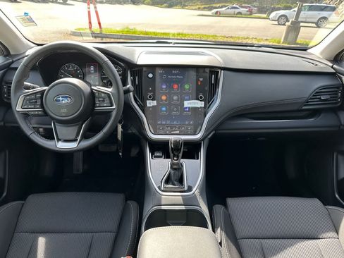 Used 2025 Subaru Legacy Premium AWD/4WD image 9