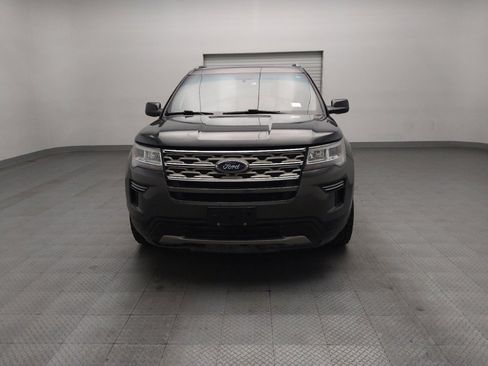 Used 2018 Ford Explorer XLT image 15