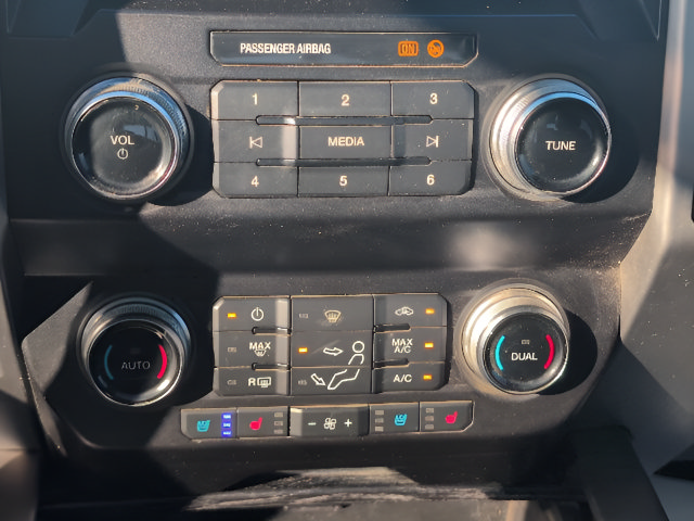 Used 2019 Ford F250 Platinum w/ Platinum Ultimate Package AWD/4WD image 14