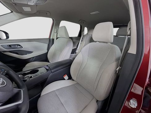 Used 2023 Nissan Rogue SV FWD image 14