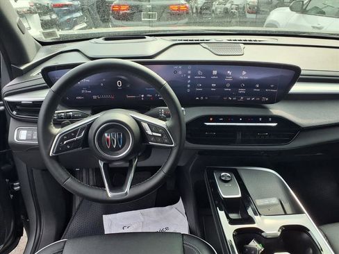 Used 2025 Buick Enclave Preferred w/ Power Package image 19