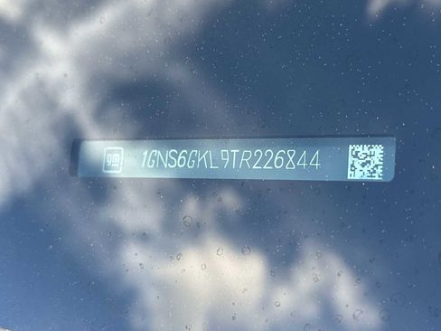 New 2026 Chevrolet Suburban High Country image 28