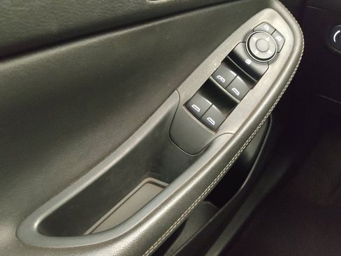 Used 2020 Buick Encore GX Preferred FWD image 27
