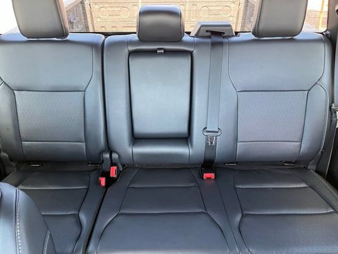 Used 2025 Ford F150 Lariat AWD/4WD image 18