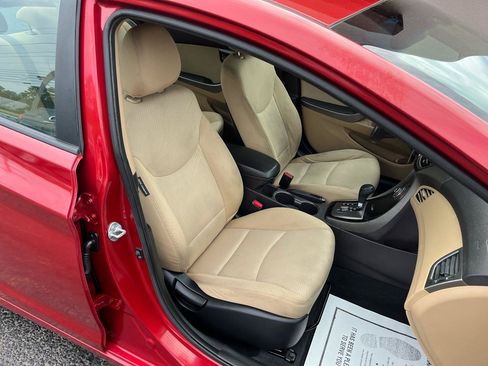 Used 2013 Hyundai Elantra GLS w/ Preferred Pkg FWD image 28
