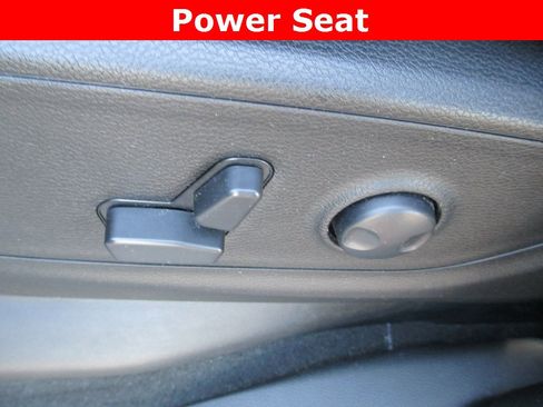 Used 2022 RAM 1500 Big Horn image 26