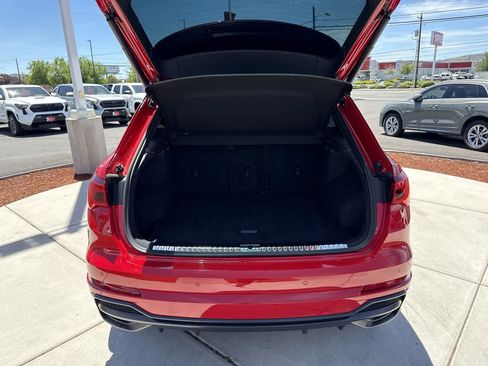 Used 2021 Audi Q3 2.0T Premium Plus w/ Premium Plus Package AWD/4WD image 6