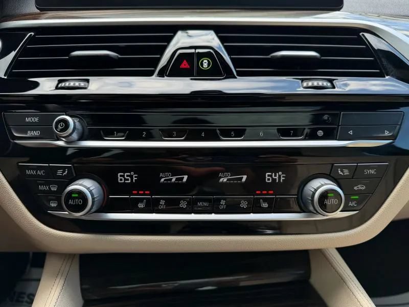 Used 2020 BMW 530i RWD image 34
