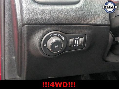 Used 2020 Jeep Compass Trailhawk image 15