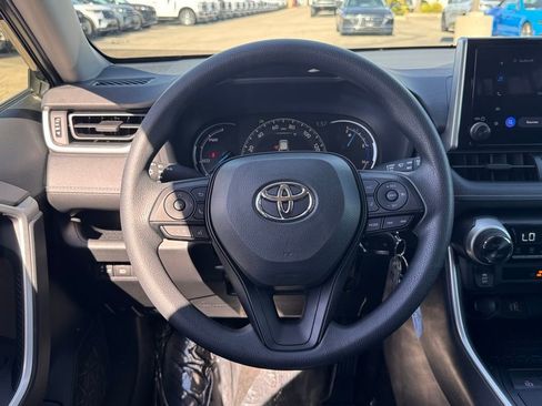 Used 2025 Toyota RAV4 LE image 21