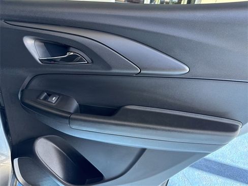 Used 2025 Chevrolet TrailBlazer LT image 29