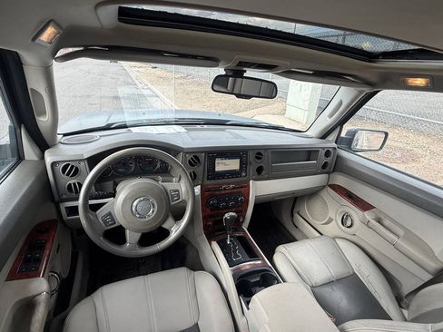 Used 2006 Jeep Commander Limited w/ Trailer Tow Group IV RWD image 16