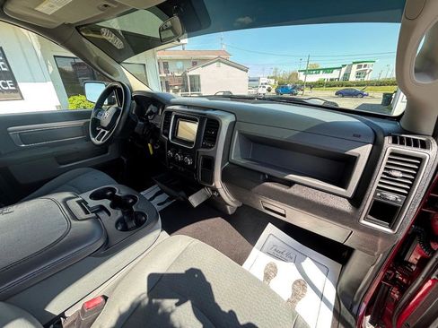 Used 2013 RAM 1500 Express RWD image 25