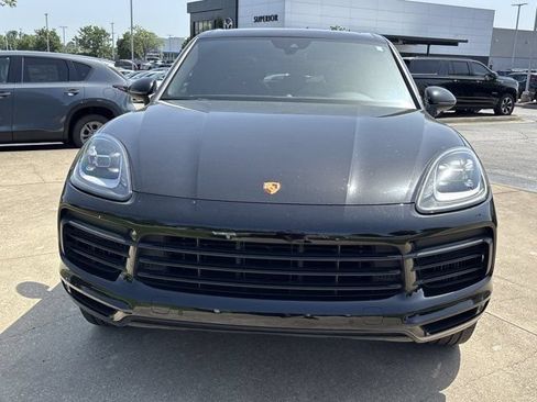 Used 2021 Porsche Cayenne w/ Premium Package AWD/4WD image 12