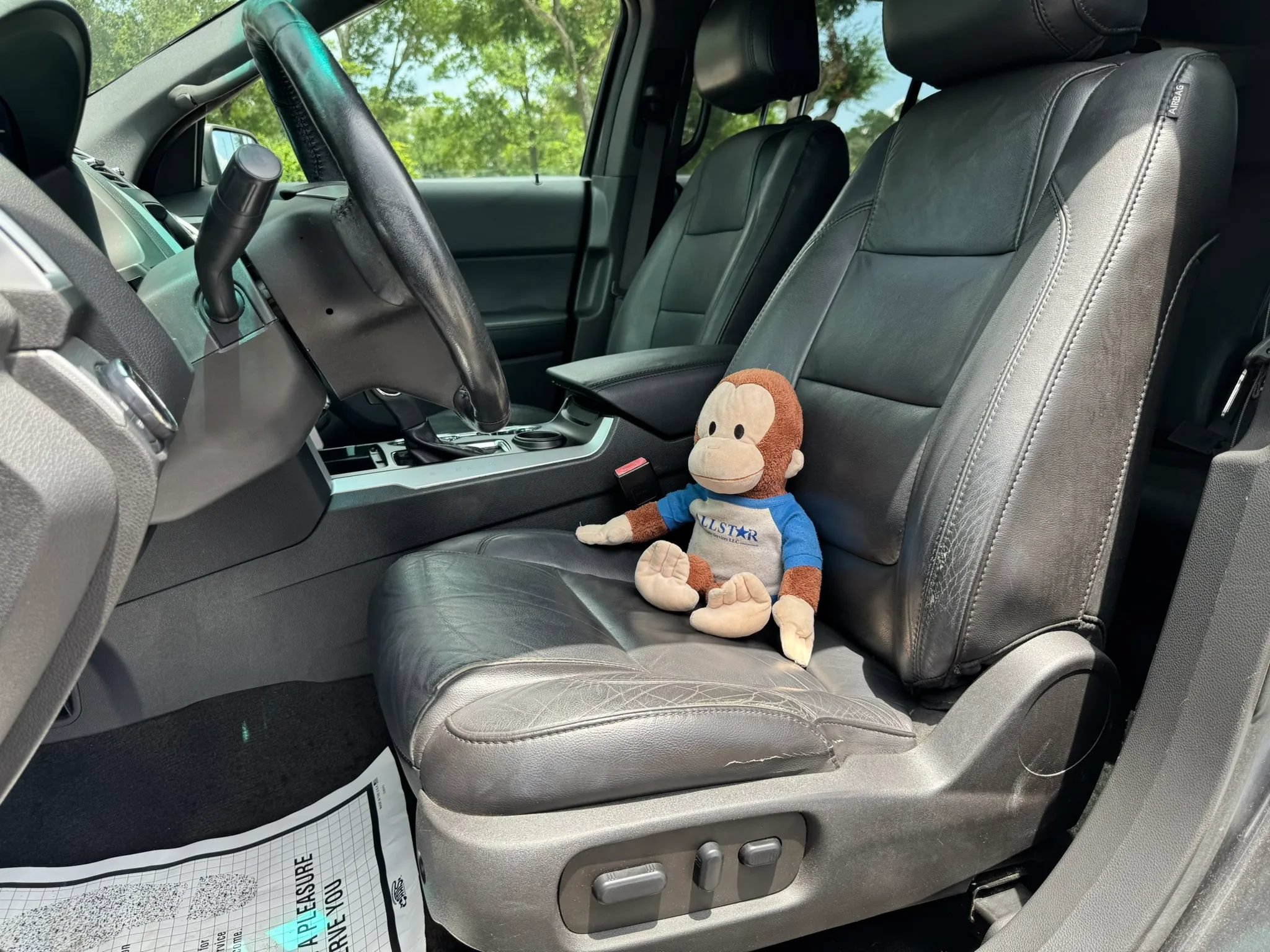 Used 2015 Ford Explorer XLT w/ Equipment Group 202A FWD image 19