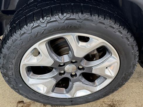 Used 2018 Jeep Compass Limited AWD/4WD image 7