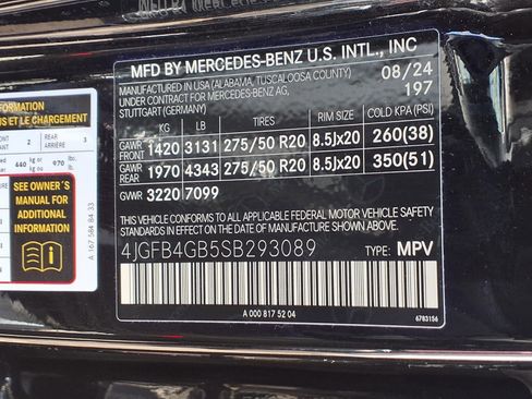 Used 2025 Mercedes-Benz GLE 450e 4MATIC image 29