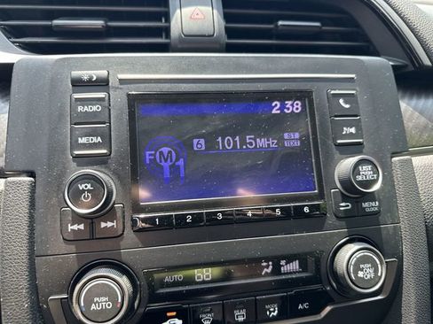 Used 2018 Honda Civic Sport image 18