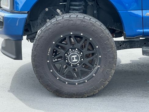 Certified 2022 Ford F350 Lariat w/ Black Appearance Package AWD/4WD image 13