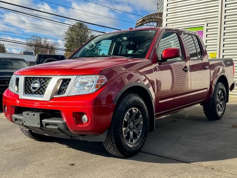 Used 2018 Nissan Frontier PRO-4X image 6