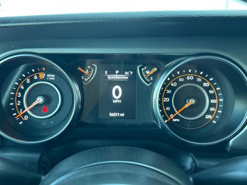 Used 2022 Jeep Gladiator Sport image 25