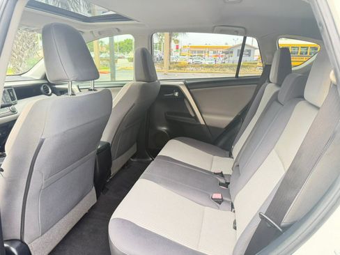 Used 2015 Toyota RAV4 XLE FWD image 20