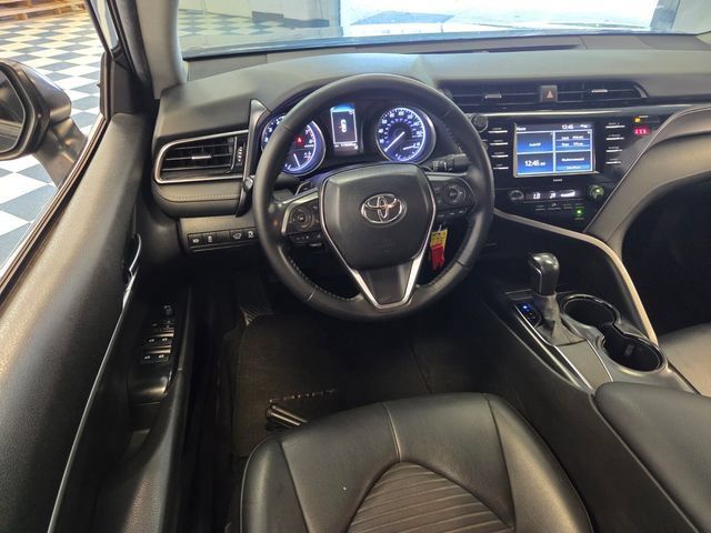 Used 2020 Toyota Camry SE FWD image 15