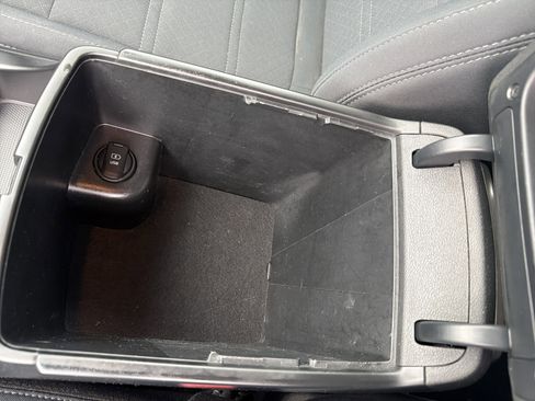 Used 2019 Kia Sorento AWD V6 image 30