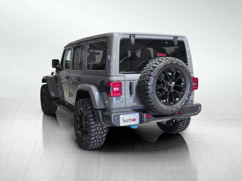 Used 2023 Jeep Wrangler Unlimited Sahara w/ Safety Group AWD/4WD image 5