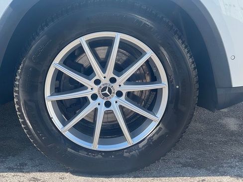 Used 2025 Mercedes-Benz GLE 350 4MATIC image 4