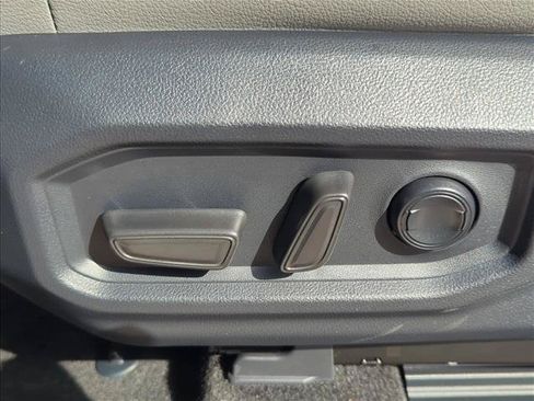 Certified 2026 Toyota Tundra Limited AWD/4WD image 10