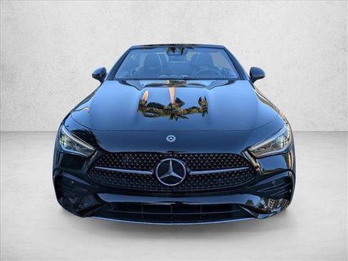 Used 2026 Mercedes-Benz CLE 300 4MATIC Cabriolet image 2