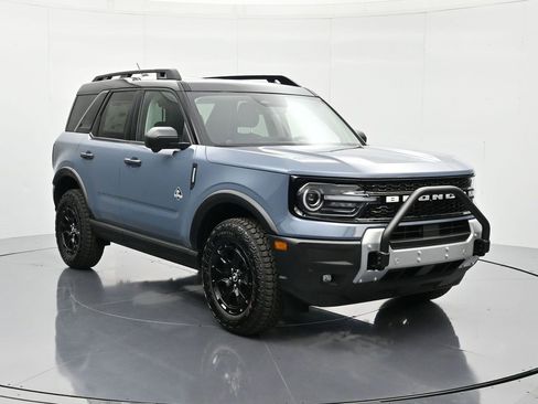 New 2025 Ford Bronco Sport Outer Banks w/ Sasquatch Outer Banks Package image 3