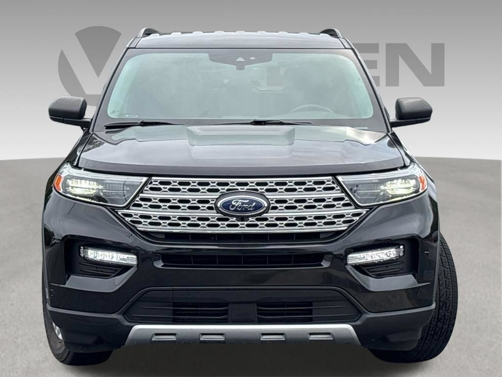 Used 2020 Ford Explorer XLT w/ Comfort Package AWD/4WD image 2
