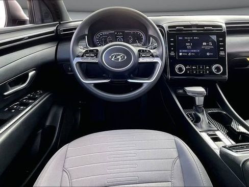 Used 2023 Hyundai Santa Cruz SEL AWD/4WD image 9