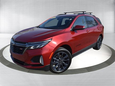 Used 2022 Chevrolet Equinox RS w/ Infotainment Package image 13