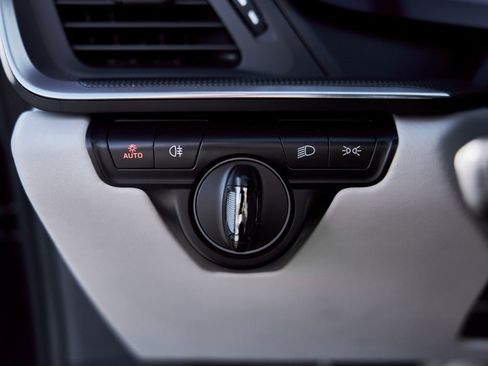 Used 2022 Porsche 911 Turbo S image 42